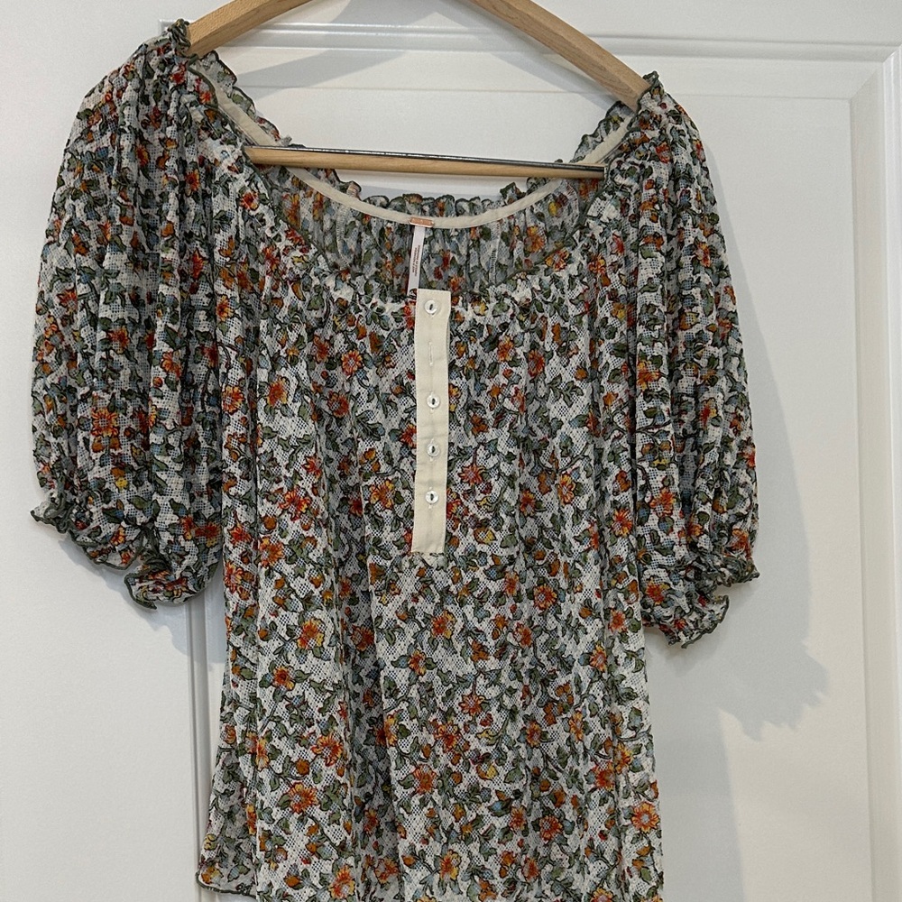 FREE PEOPLE NWT Floral Puff-Sleeve Peasant Top - Picture 4 of 7